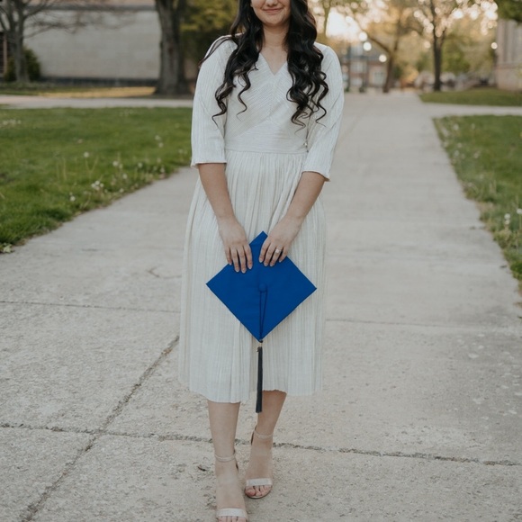 Shimmery Champagne Gold Ribbed Midi Dress - Picture 2 of 4